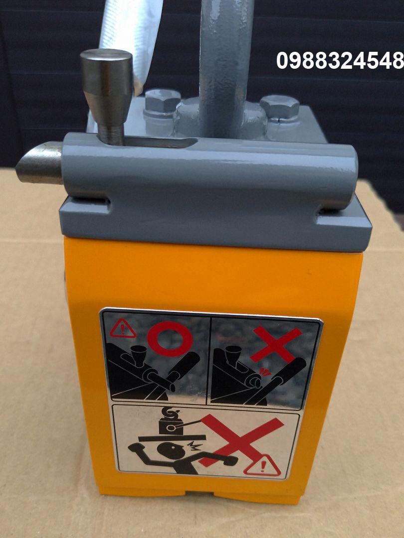 Nam châm gạt tay Kito 160kg KRD16 / KRD16 Kito Lifting Magnet