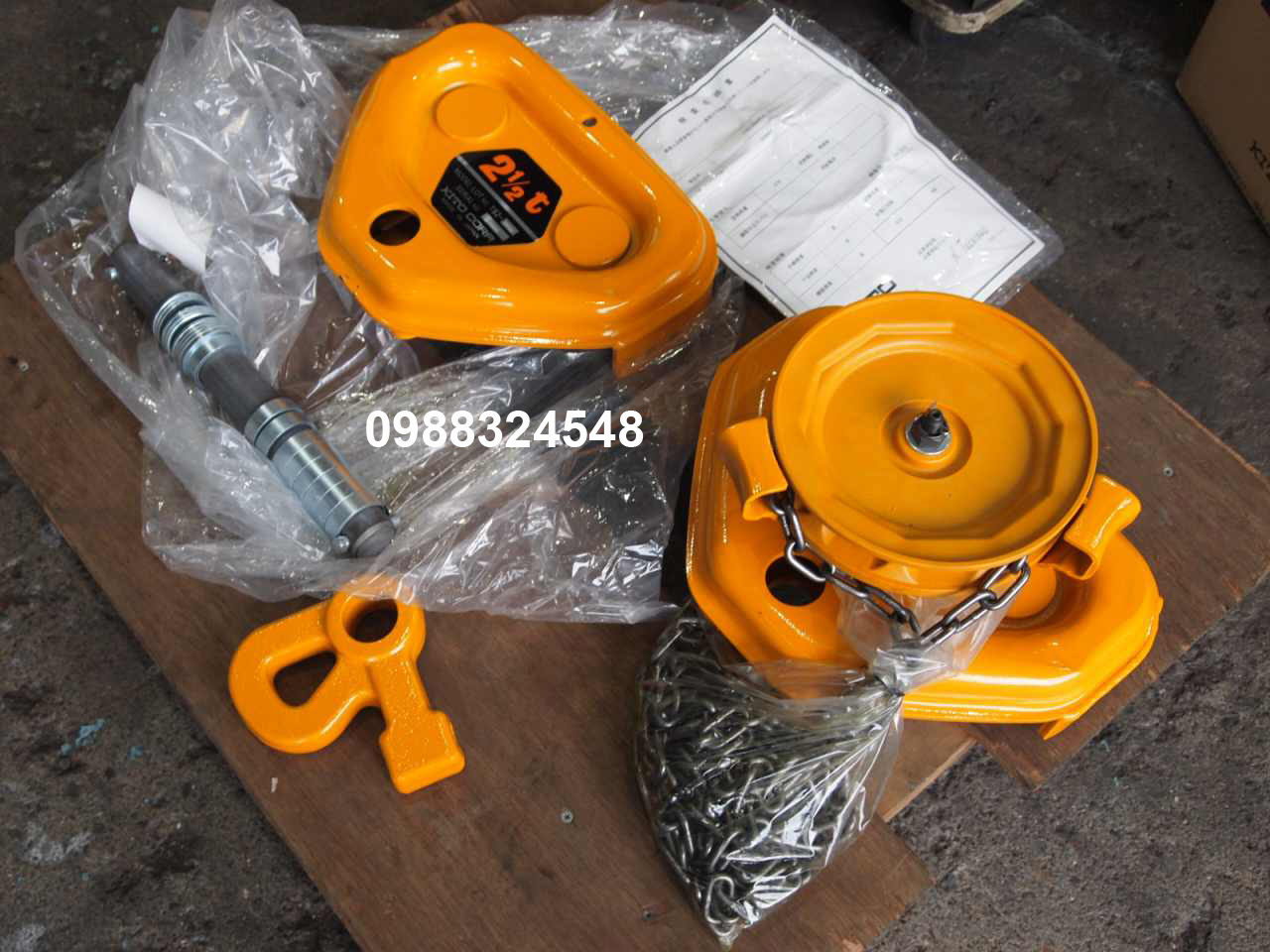 Con chạy kéo tay Kito 2.5 tấn TSG-025