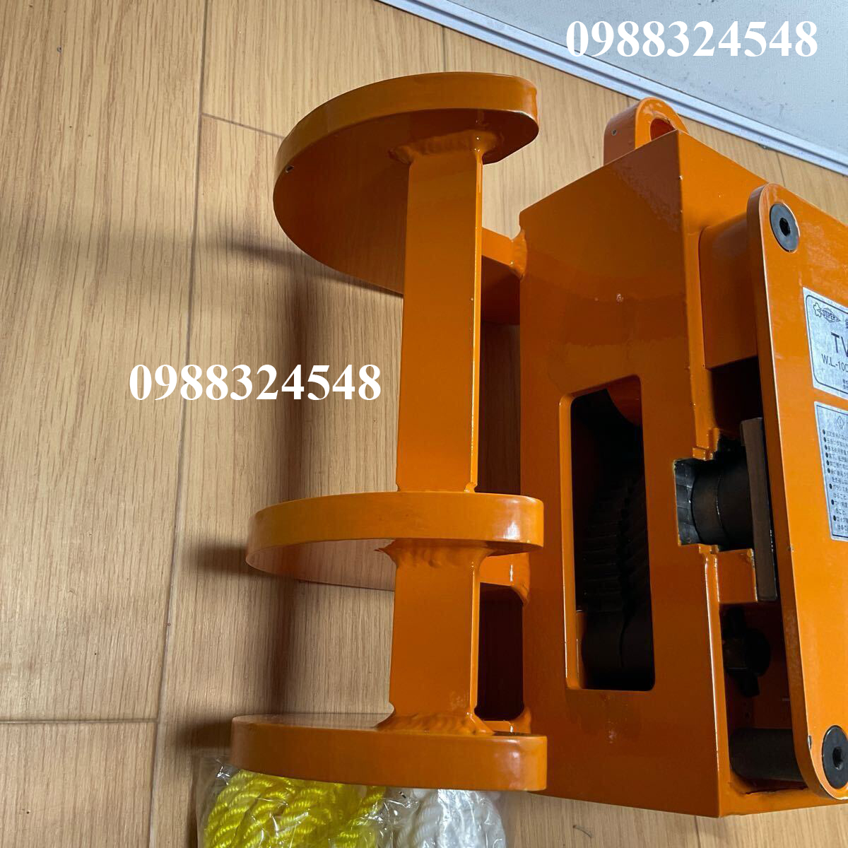 Kẹp nâng thép thẳng đứng Supertool TVC-1L5 / TVC-1L5 Supertool VERTICAL LIFTING CLAMP for Reinforcing Rod (Double-Lock Type)